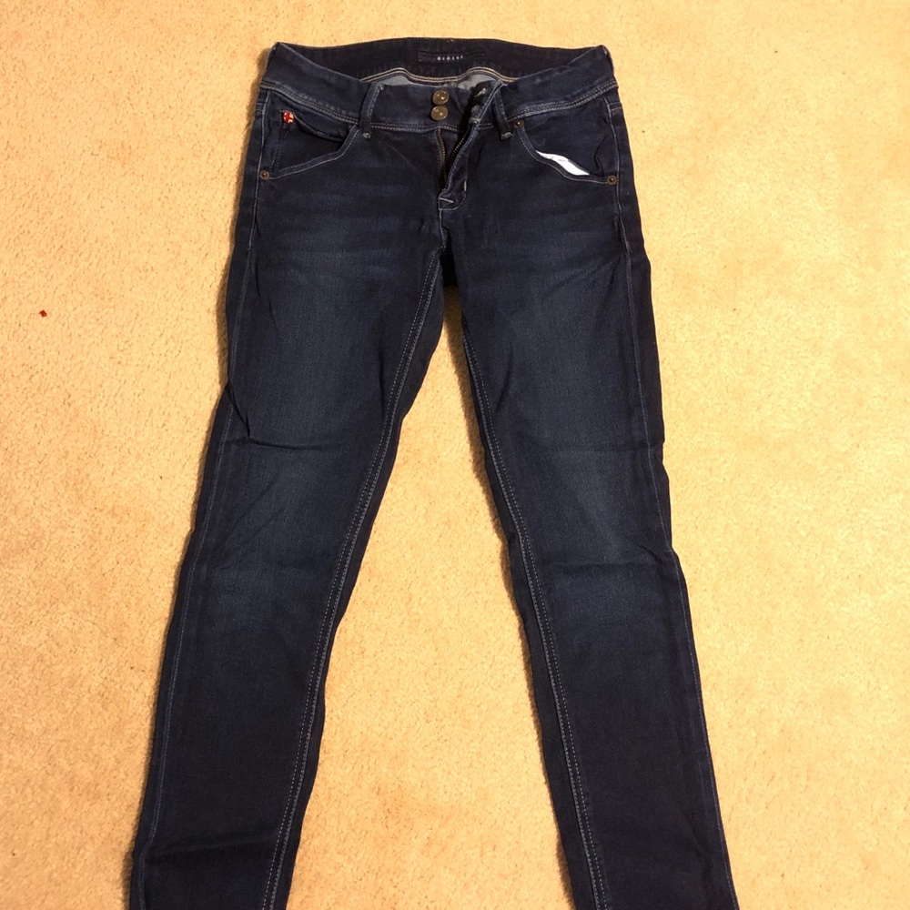 Super cute Hudson Skinny Jeans!